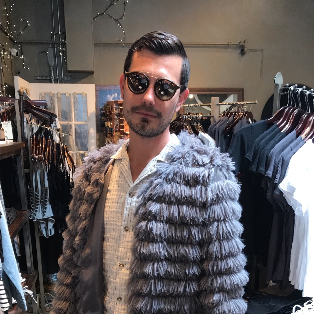 Meet your Posher, Eric